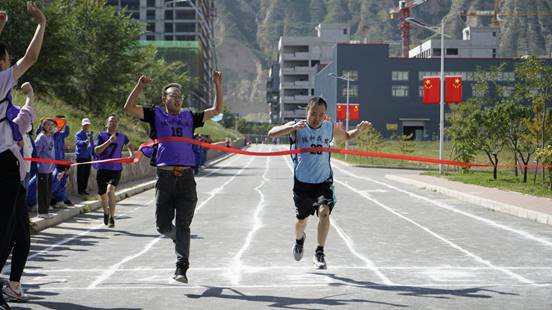 “喜迎二十大，奮進(jìn)新征程”隴神戎發(fā)成功舉辦秋季職工運(yùn)動(dòng)會(huì)